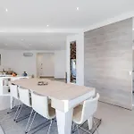 Limoeiro - Beautiful New Nestled In The Heart Of Gale Willa *