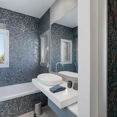 Limoeiro - Beautiful New Nestled In The Heart Of Gale