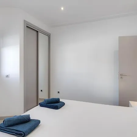 Limoeiro - Beautiful New Nestled In The Heart Of Gale *