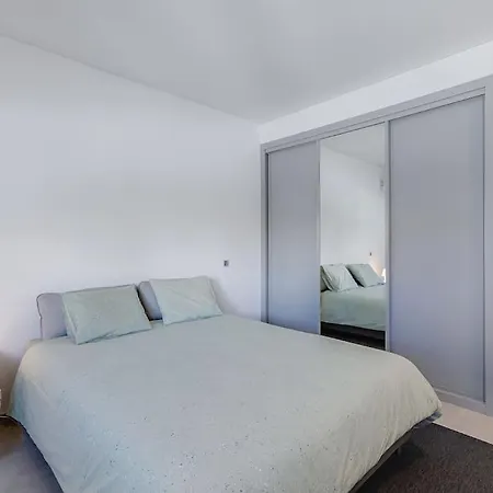 Limoeiro - Beautiful New Nestled In The Heart Of Gale *