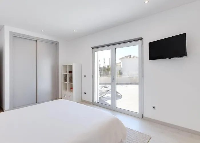 Limoeiro - Beautiful New Nestled In The Heart Of Gale Вилла *