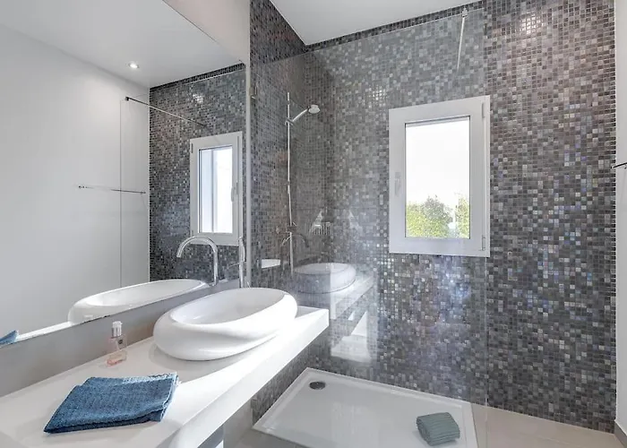 Limoeiro - Beautiful New Nestled In The Heart Of Gale Вилла